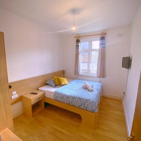 Mandarin Apartment Лондон Екстериор снимка