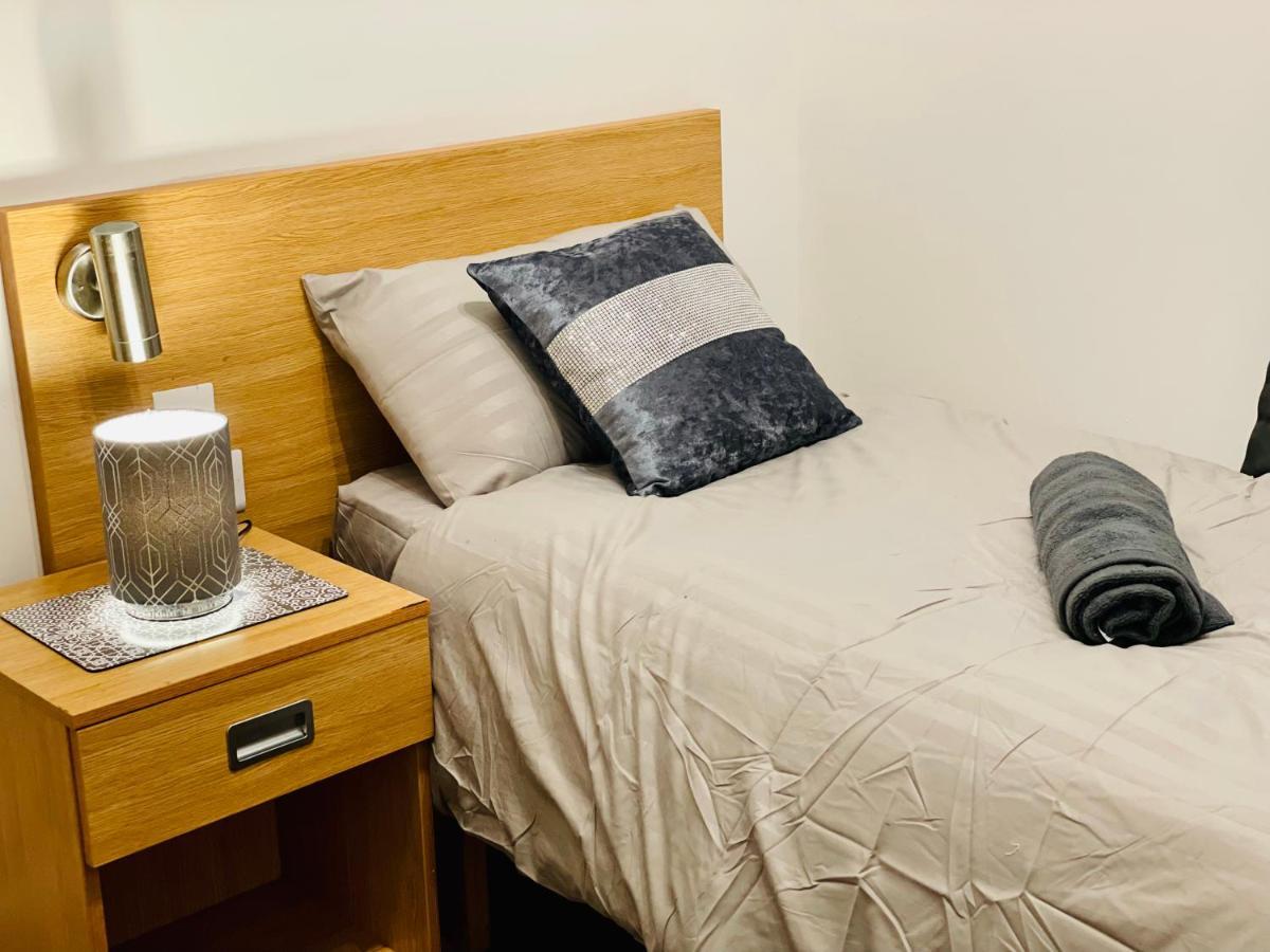 Mandarin Apartment Лондон Екстериор снимка